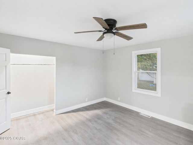 3802 Winconsin 7, Joplin, MO 64804