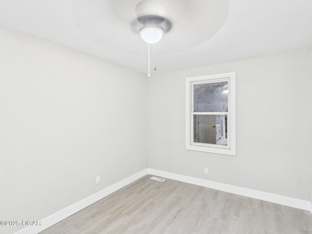 3802 Winconsin 7, Joplin, MO 64804