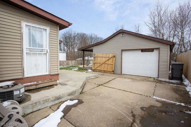 551 Moherman Avenue, Youngstown, OH 44509