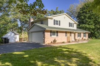 S95W23000 River Oaks DRIVE, Big Bend, WI 53103