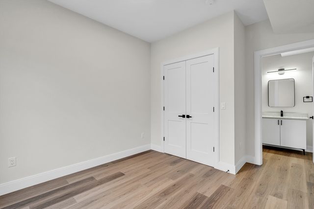 63 Belgrade Ave 203, Boston, MA 02131