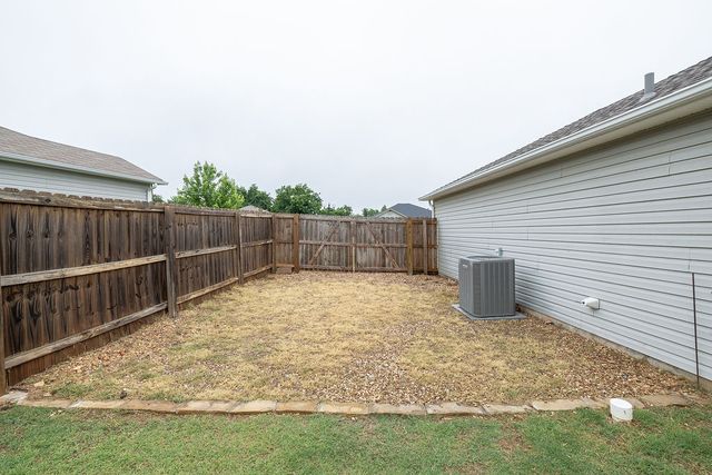 15084 White Fawn Drive, Garfield, AR 72732