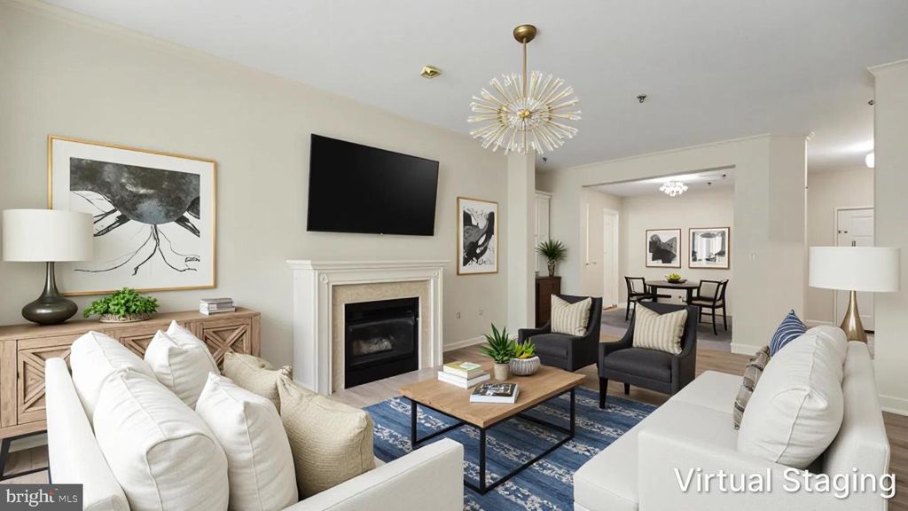 Image 7 of property listing at 311 HIGH GABLES DR #106, Gaithersburg, MD 20878