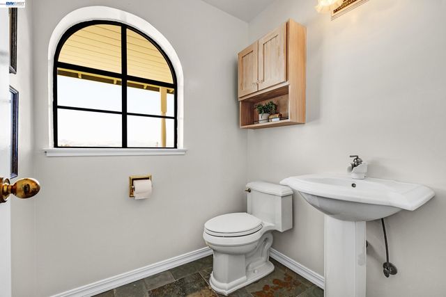 3343 Little Valley Rd, Sunol, CA 94568