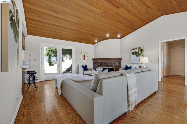 3343 Little Valley Rd, Sunol, CA 94568