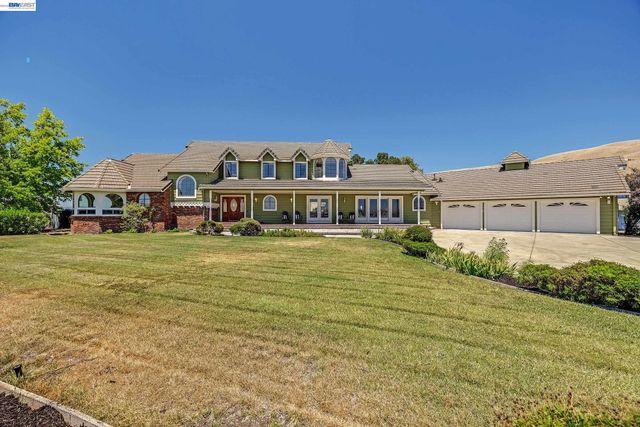 3343 Little Valley Rd, Sunol, CA 94568