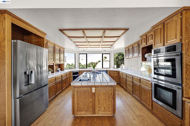 3343 Little Valley Rd, Sunol, CA 94568