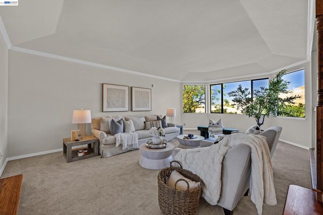 3343 Little Valley Rd, Sunol, CA 94568