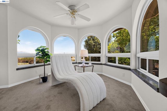 3343 Little Valley Rd, Sunol, CA 94568