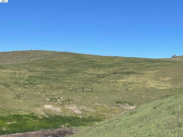 3343 Little Valley Rd, Sunol, CA 94568