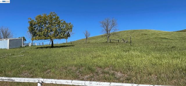 3343 Little Valley Rd, Sunol, CA 94568