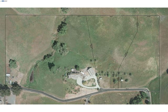 3343 Little Valley Rd, Sunol, CA 94568