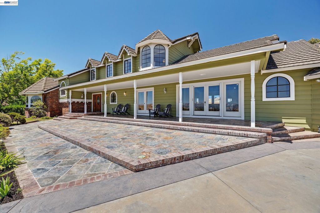 3343 Little Valley Rd, Sunol, CA 94568