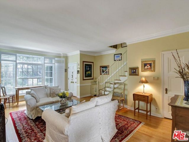 1327 N Hayworth Avenue, West Hollywood, CA 90046