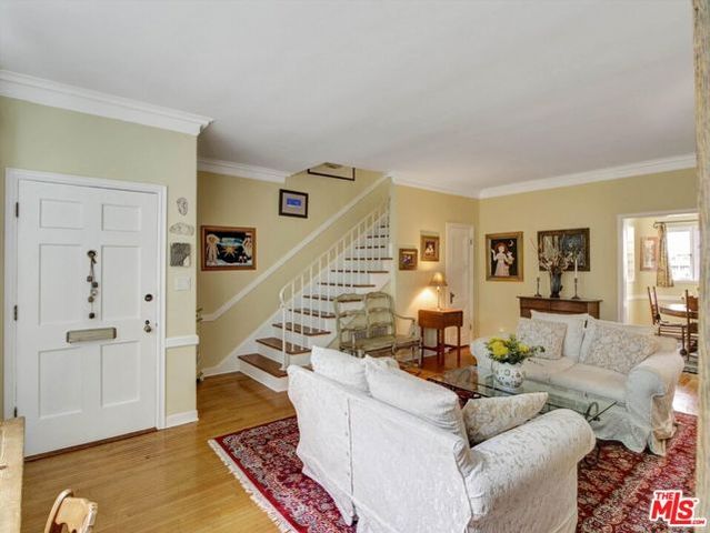 1327 N Hayworth Avenue, West Hollywood, CA 90046