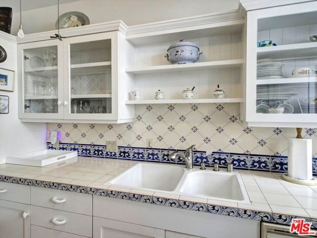 1327 N Hayworth Avenue, West Hollywood, CA 90046