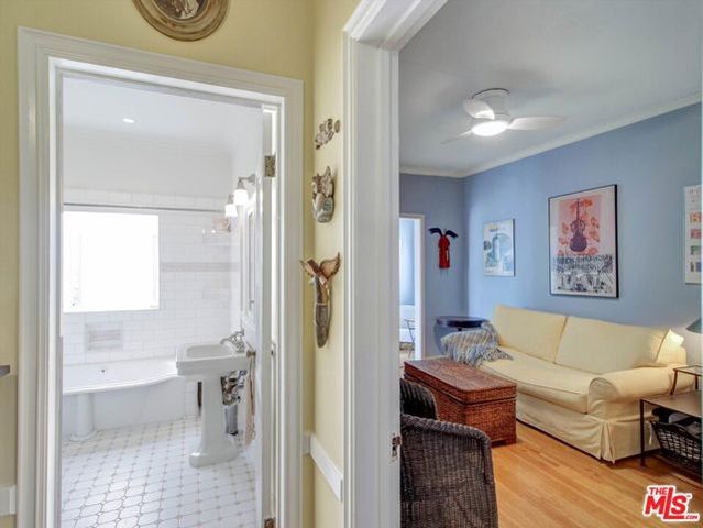 1327 N Hayworth Avenue, West Hollywood, CA 90046