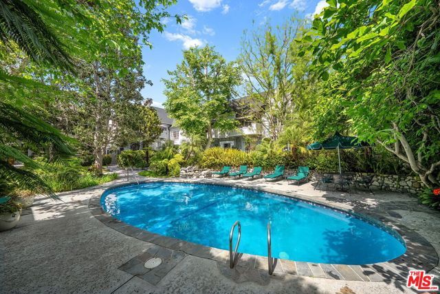 1327 N Hayworth Avenue, West Hollywood, CA 90046