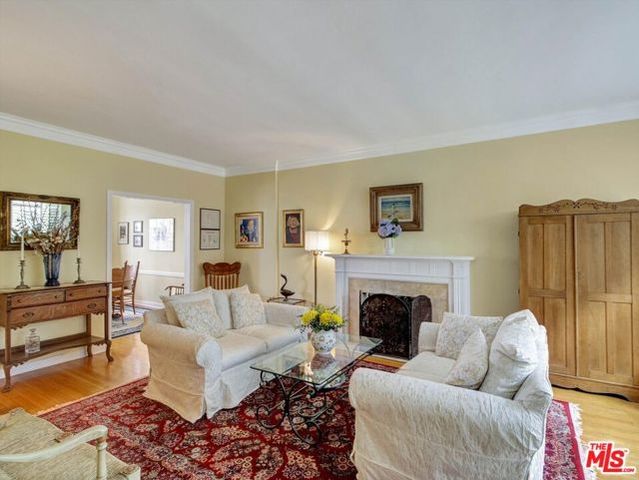 1327 N Hayworth Avenue, West Hollywood, CA 90046