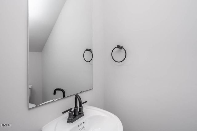 1121 Rhino Bend, Oxford, NC 27565