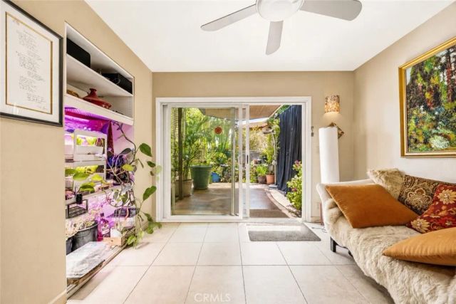 6975 Camino Amero, San Diego, CA 92111