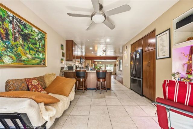 6975 Camino Amero, San Diego, CA 92111