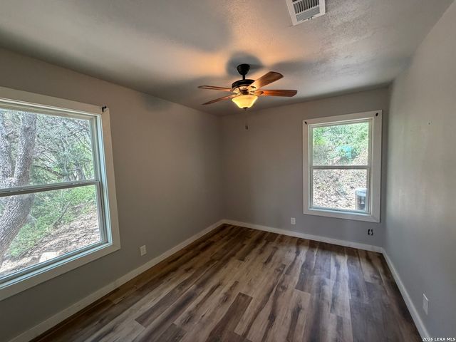 360 WIND CREST DR, Canyon Lake, TX 78133