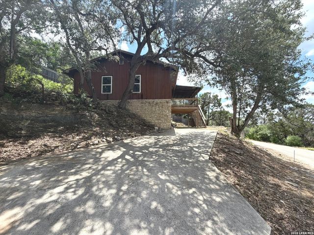 360 WIND CREST DR, Canyon Lake, TX 78133