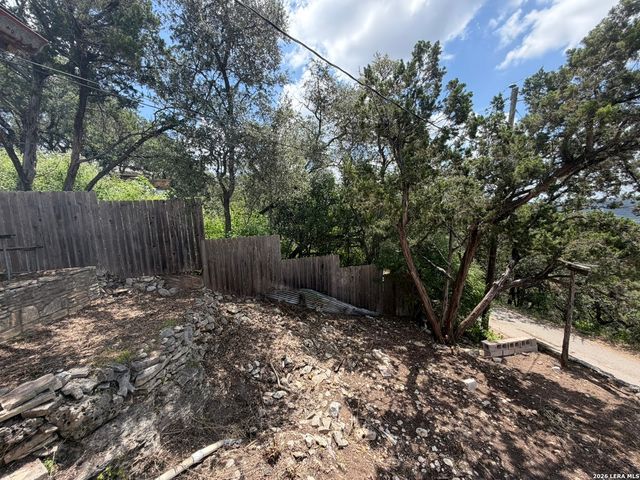 360 WIND CREST DR, Canyon Lake, TX 78133