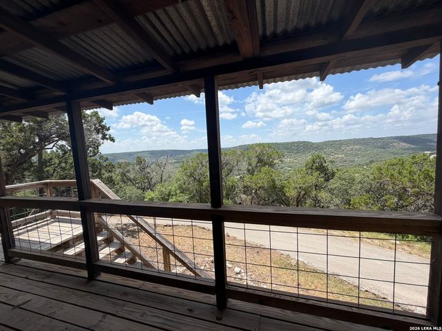 360 WIND CREST DR, Canyon Lake, TX 78133