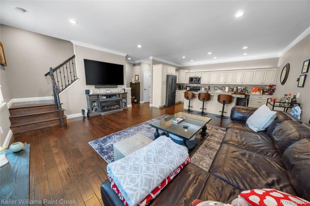 56634 Sunset Drive, Shelby Charter Township, MI 48316