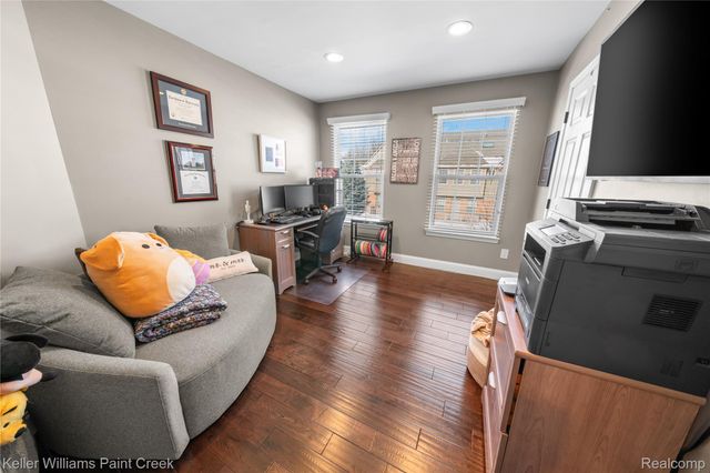 56634 Sunset Drive, Shelby Charter Township, MI 48316