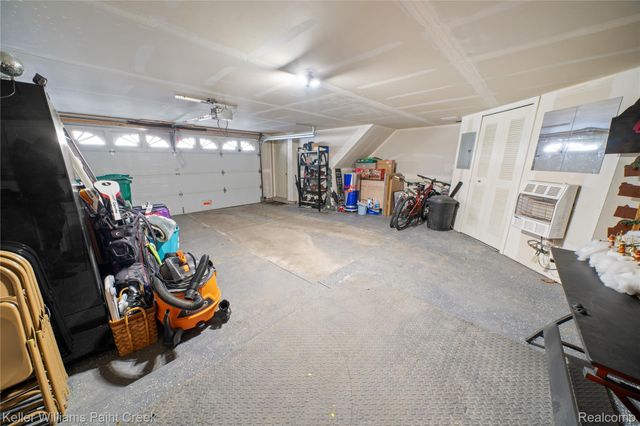 56634 Sunset Drive, Shelby Charter Township, MI 48316