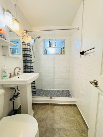 1132 NW 7th Terrace, Fort Lauderdale, FL 33311