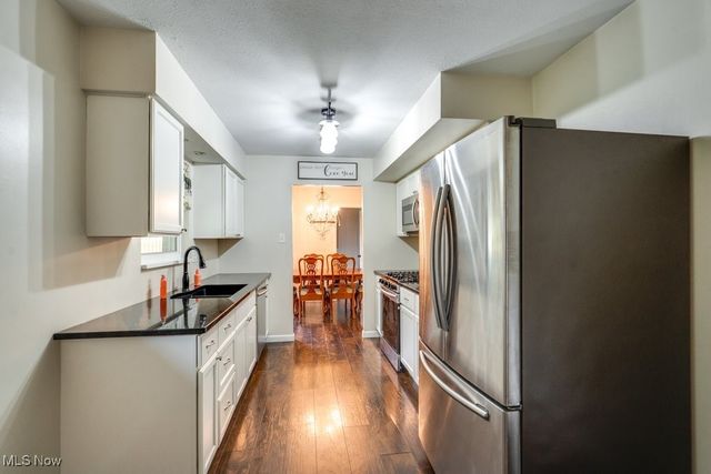 698 Ledge Road, Macedonia, OH 44056