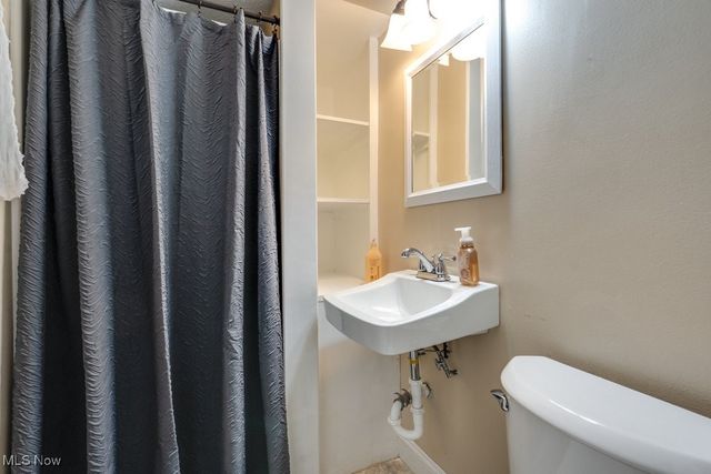 698 Ledge Road, Macedonia, OH 44056