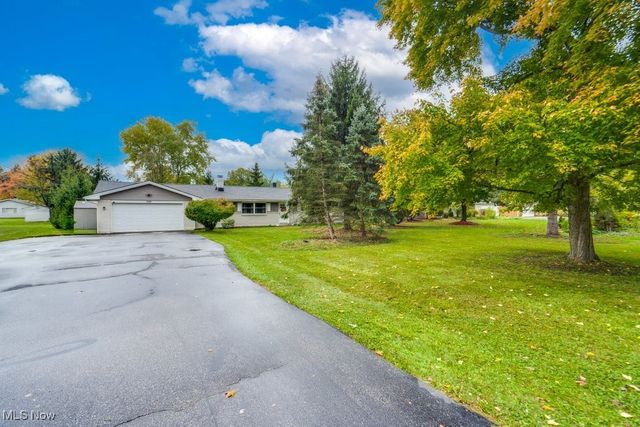 698 Ledge Road, Macedonia, OH 44056