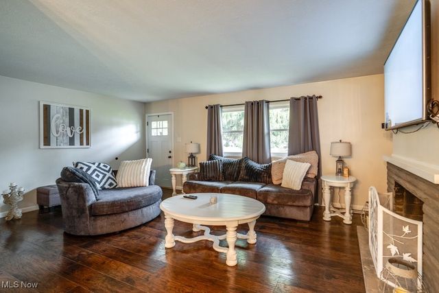 698 Ledge Road, Macedonia, OH 44056