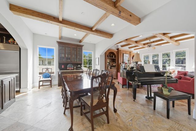 2370 Bolsover Street, Houston, TX 77005