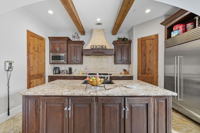 2370 Bolsover Street, Houston, TX 77005