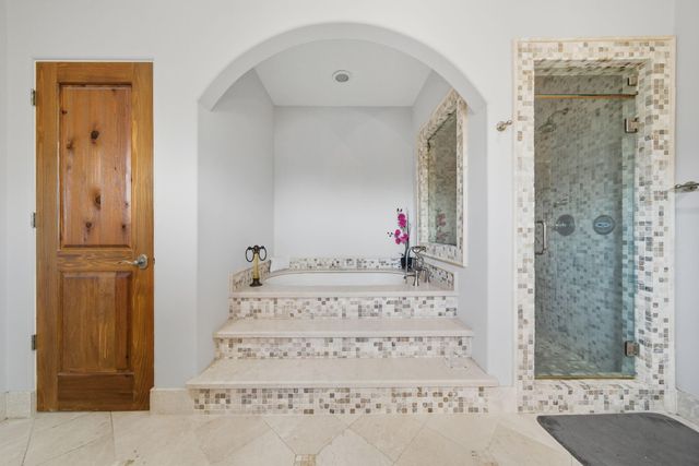 2370 Bolsover Street, Houston, TX 77005