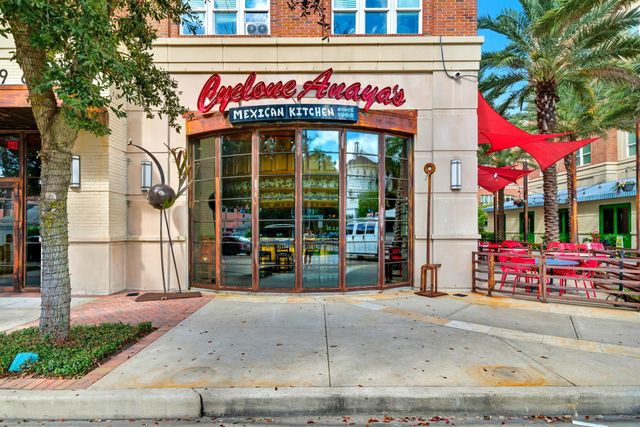 2370 Bolsover Street, Houston, TX 77005