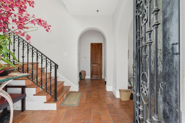 2370 Bolsover Street, Houston, TX 77005