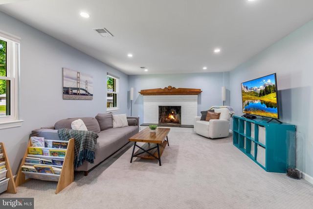 13201 WILTON OAKS DR, Silver Spring, MD 20906