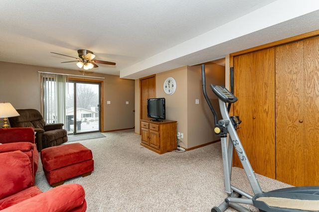 502 24th Street SW, Rochester, MN 55902