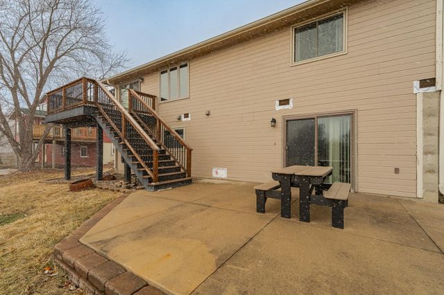 502 24th Street SW, Rochester, MN 55902