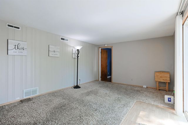 2515 Riverside Drive, South Bend, IN 46616