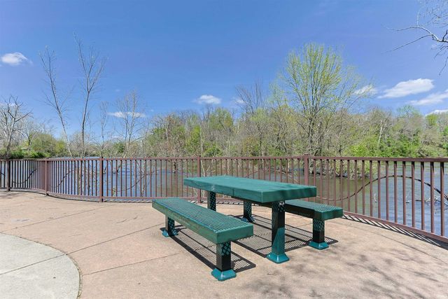 2515 Riverside Drive, South Bend, IN 46616