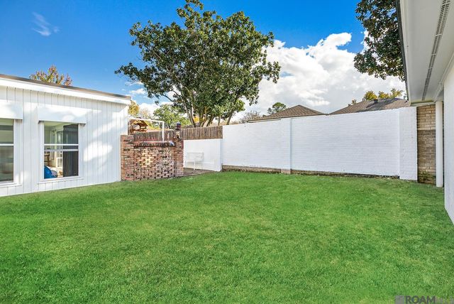 8964 Bayside Ave, Baton Rouge, LA 70806