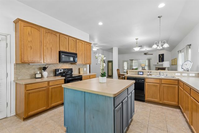 1104 Bell Manor Drive, Savannah, TX 76227